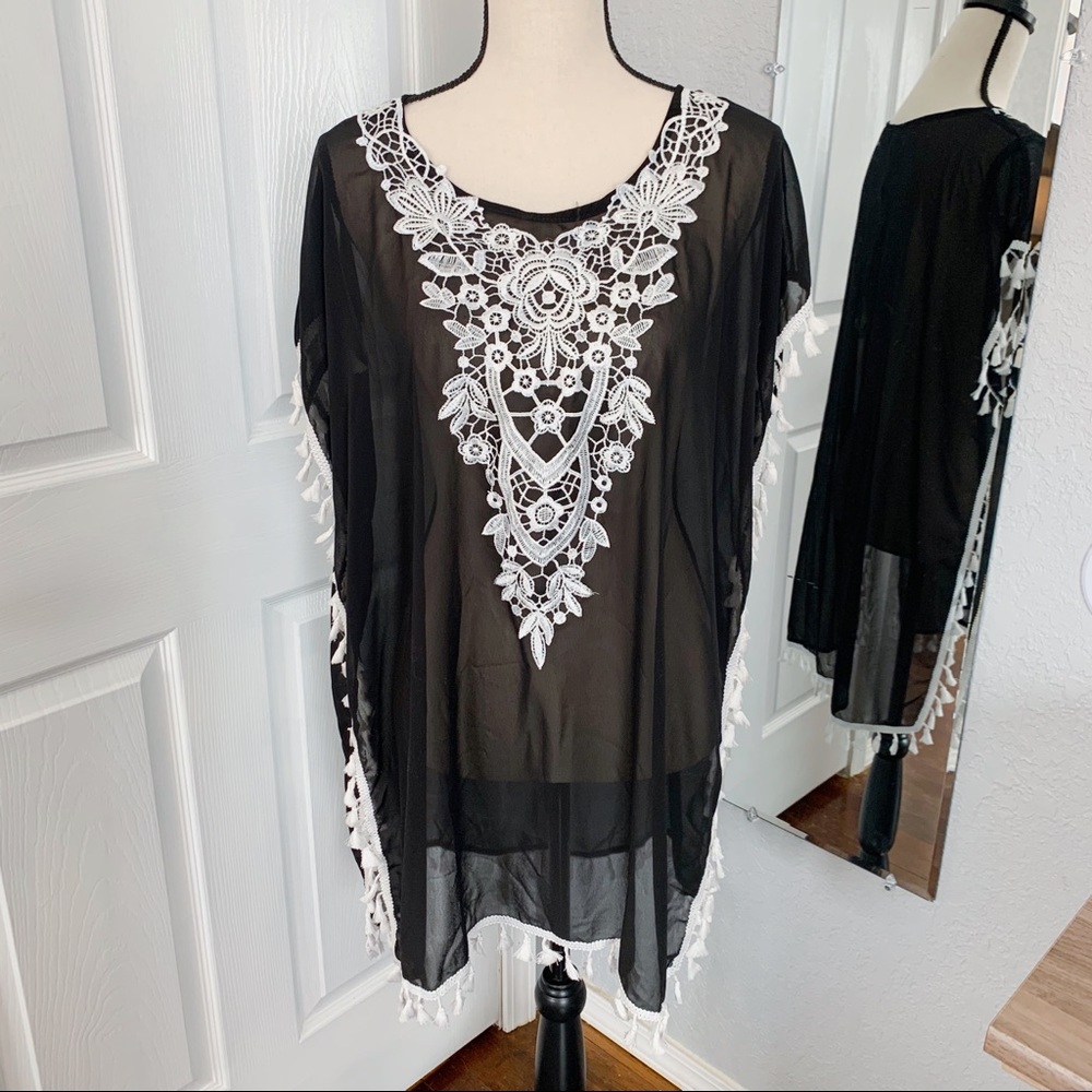 🛑SOLD🛑Swimsuit cover up kimono w/ fringe black - Picture 1 of 7